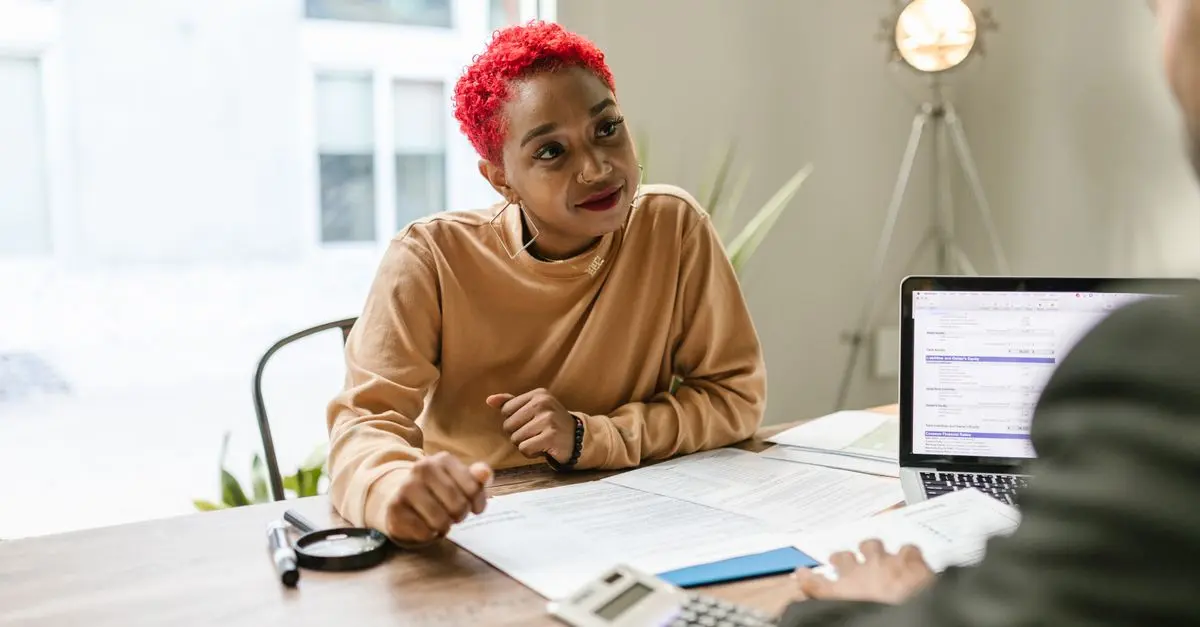 Comment négocier ses frais bancaires pour optimiser vos finances