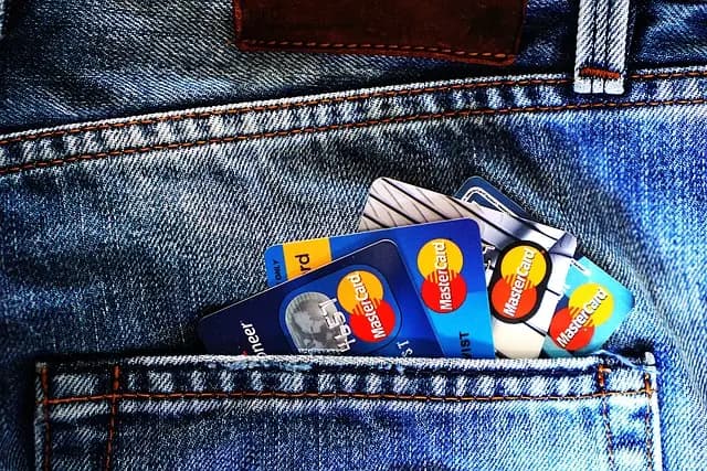 Comment bien choisir un compte d'épargne haut rendement