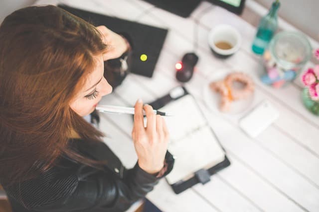 Comment établir un budget mensuel efficace pour optimiser votre argent