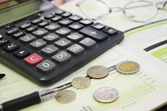 10 astuces pour réduire vos frais bancaires facilement